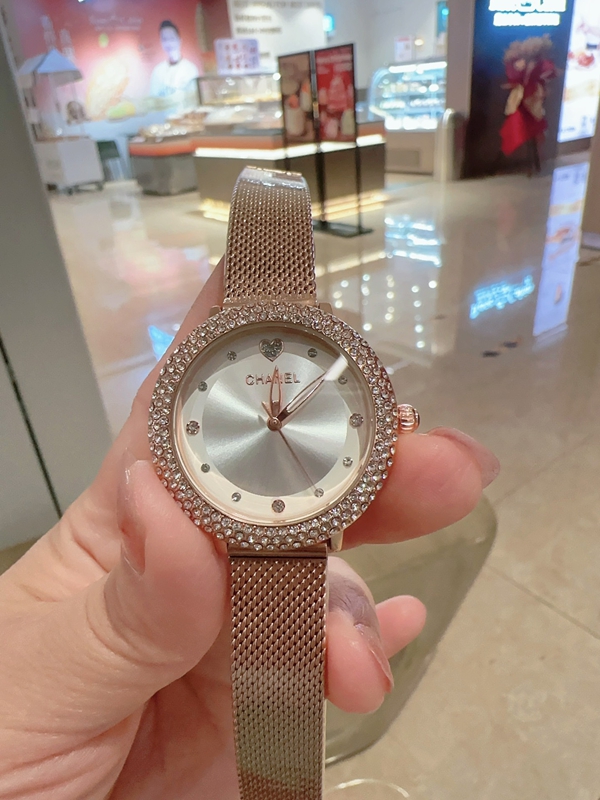 ブランド時計側面デザイン